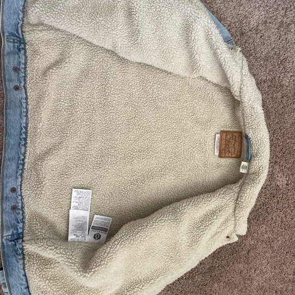 Levi’s Sherpa trucker jean jacket xs - Picture 8 of 10